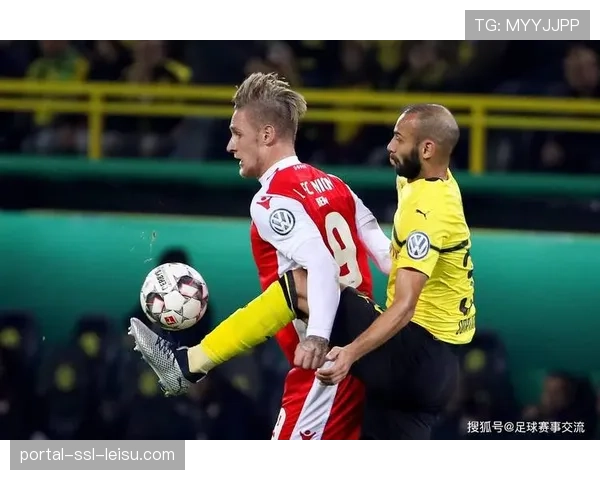 半场战报：斯图加特1-0弗赖堡，菲里希多次肋部内切制造威胁