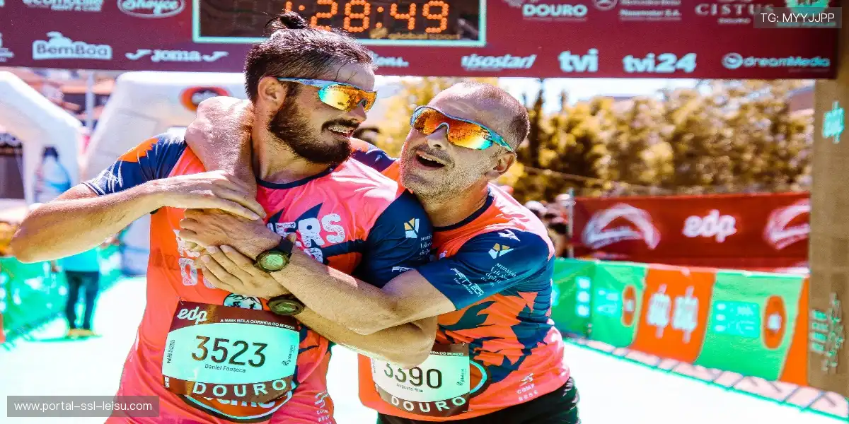 📱多画面拼接观看，一屏尽览全场！⚡